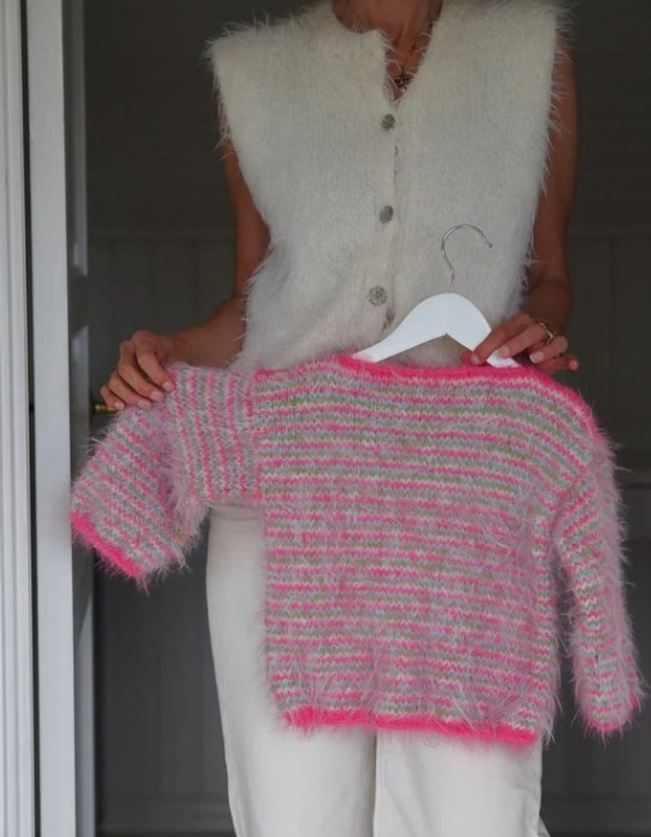 Fuzzy sweater Barn (papirformat)
