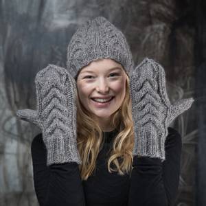 Bilde av Beate lue og votter med 