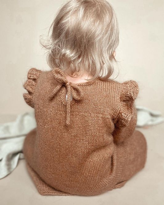 Hovedbilde Annies Blondekjole (mønster)