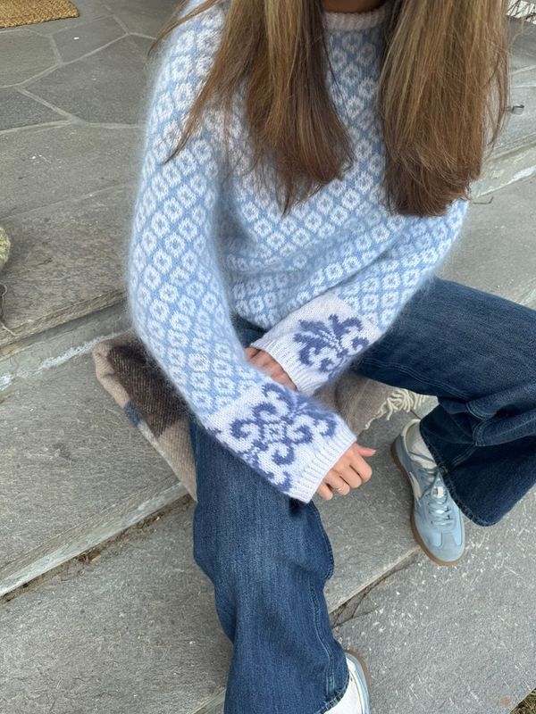 Fryd Sweater - hvit/blå