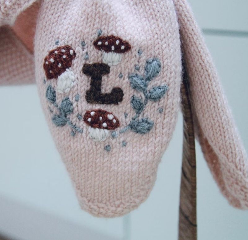 Smetteskjerf med monogram (oppskrift)