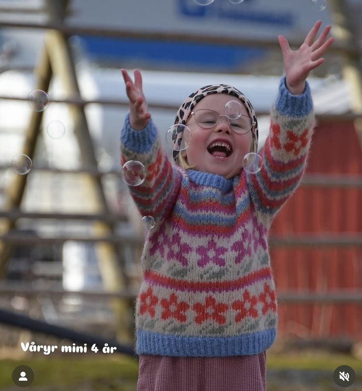 Våryr genser mini - rosa