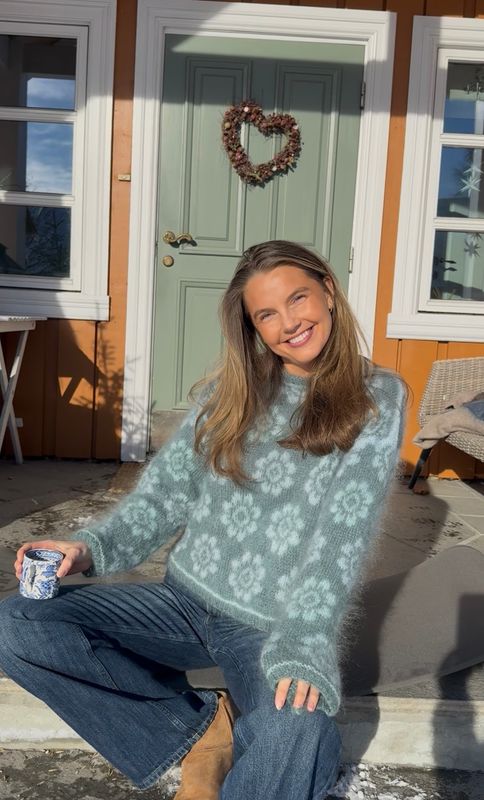 FORHÅNDSBESTILLING Mari Sweater - Patina grønn