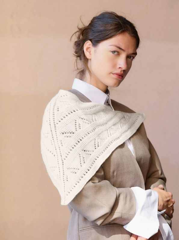 Petra Scarf