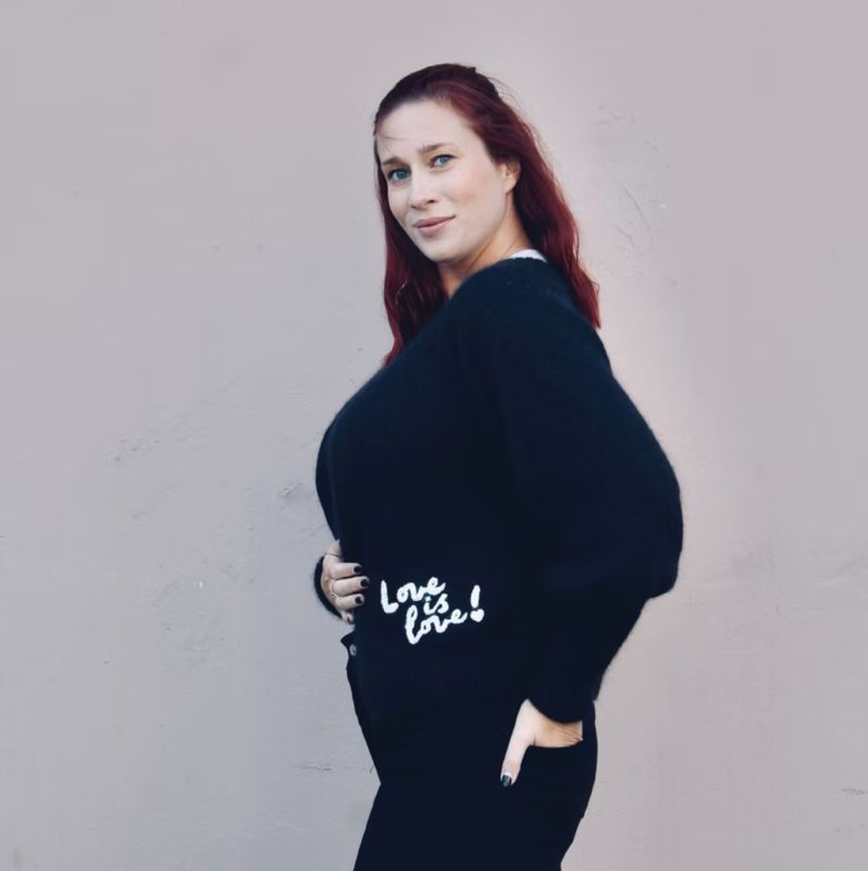 Love is Love Cardigan (oppskrift)