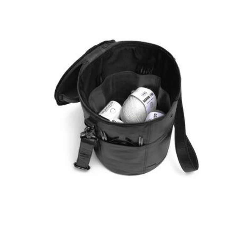 Saturn XL Black