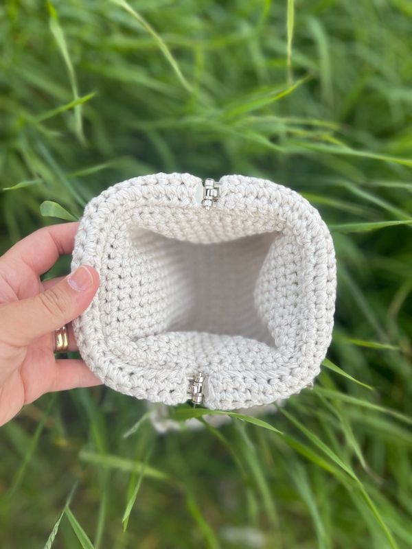Heklet Clutch